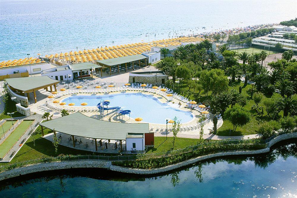 Granserena Hotel Torre Canne Exterior foto